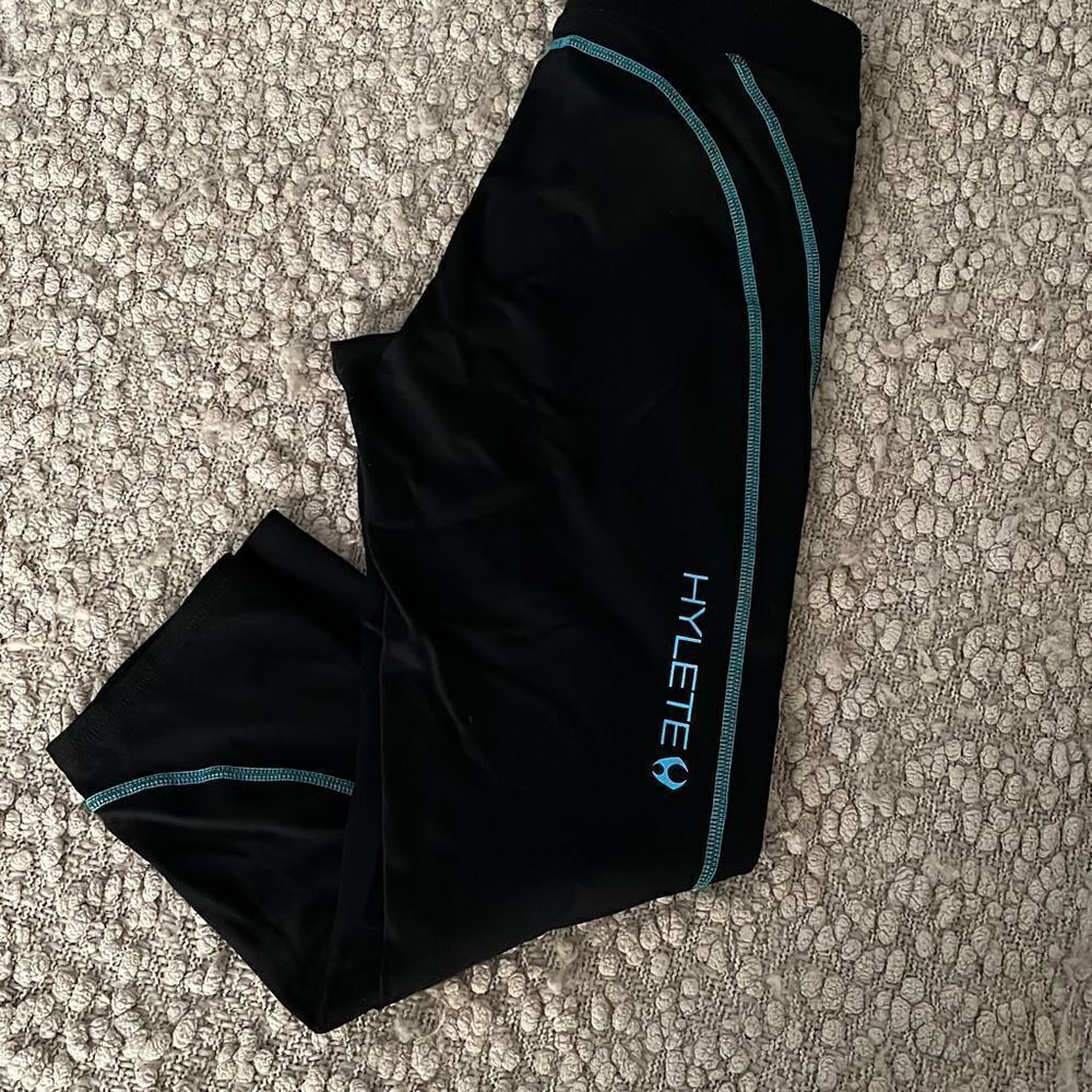 Hylete Cropped Leggings-Size Small‎
